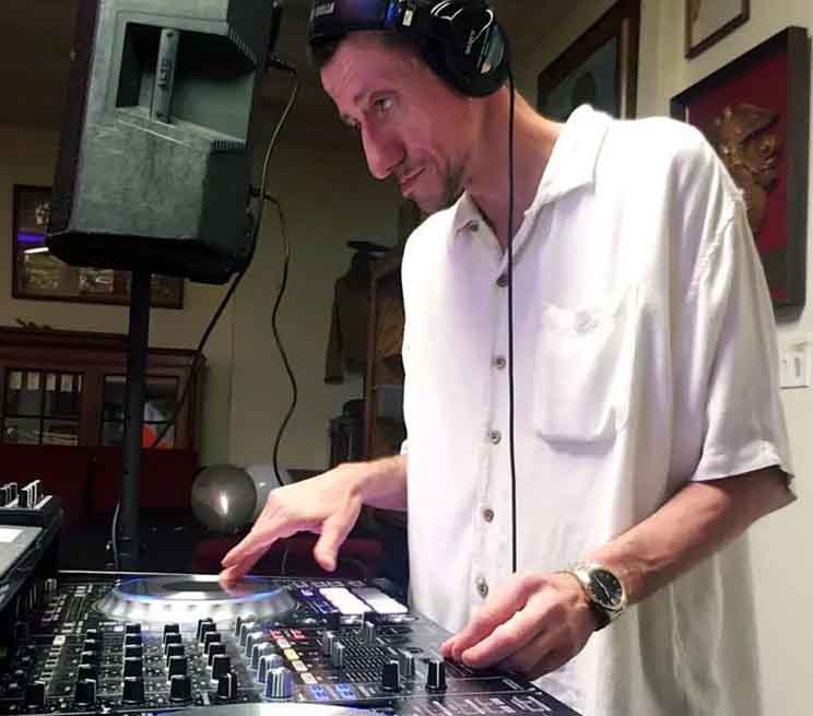 DJ Worm